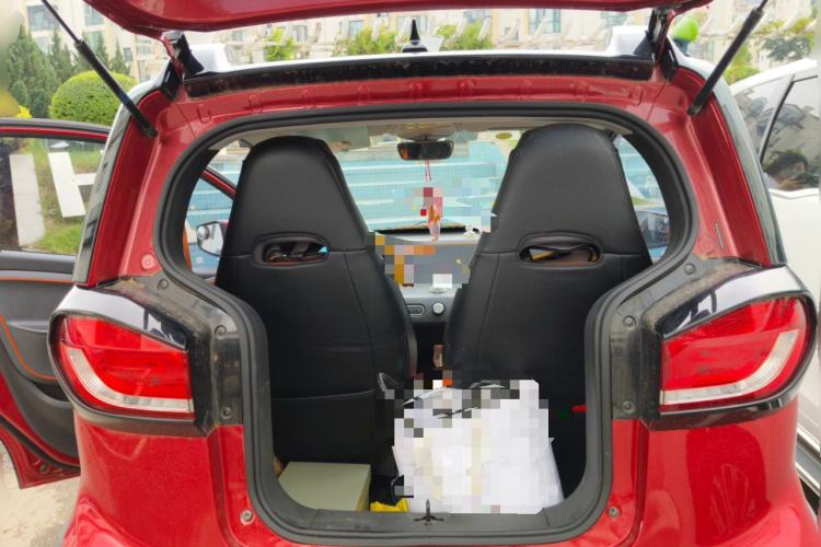 Used Baojun E100 2020 305KM Smart Drive Version Trunk