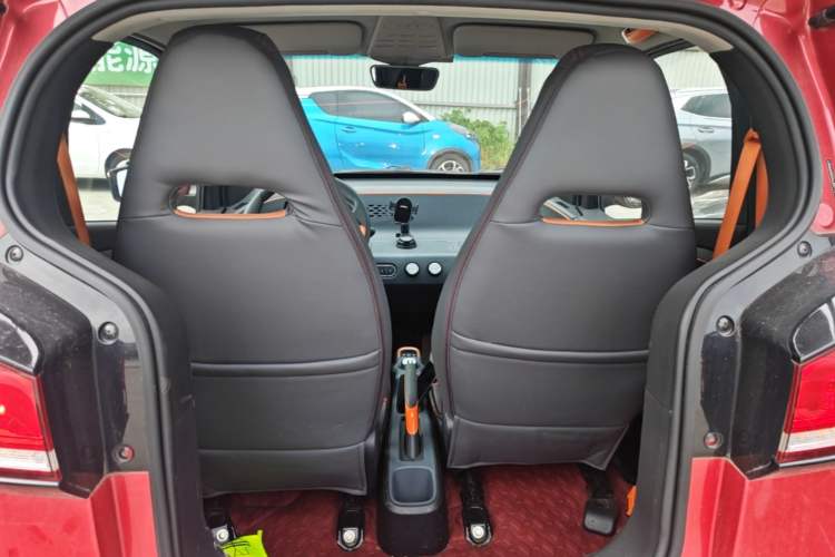 Used Baojun E100 2020 305KM Smart Drive Version Trunk