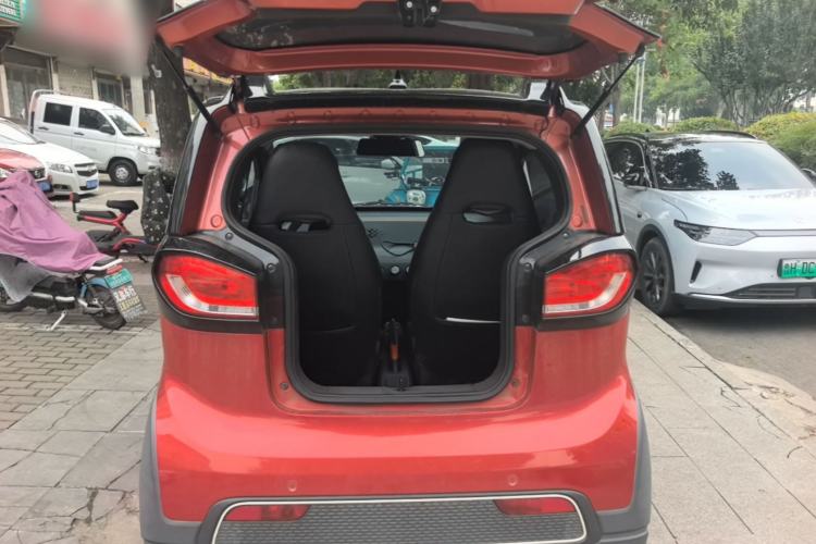 Used Baojun E100 2020 305KM Smart Drive Version Trunk