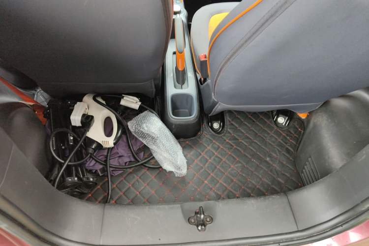 Used Baojun E100 2020 305KM Smart Drive Version Trunk