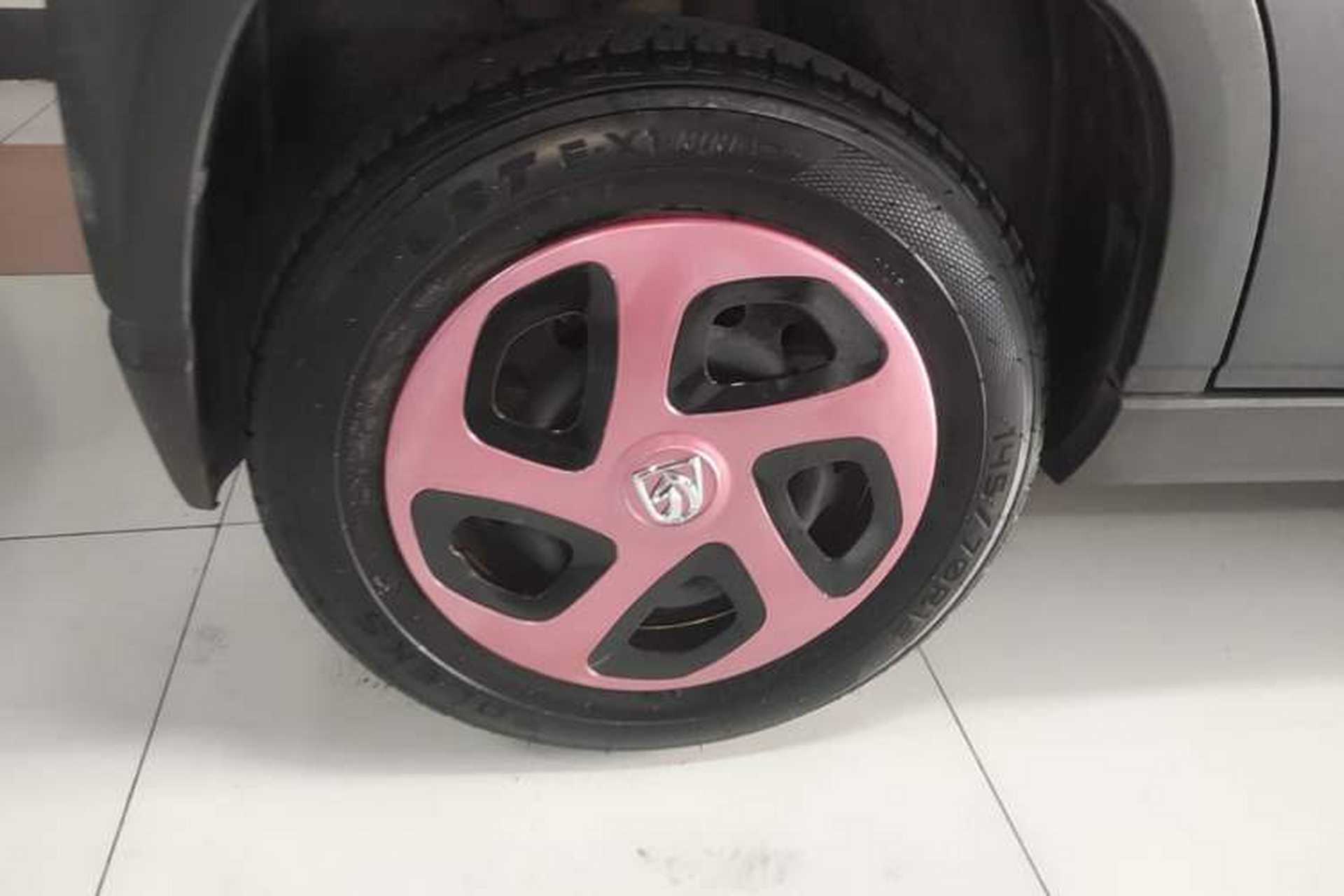 Used Baojun E100 2020 305KM Smart Drive Version Right Rear Wheel Hub