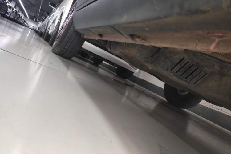 Used Baojun E100 2020 305KM Smart Drive Version Right Side Sill