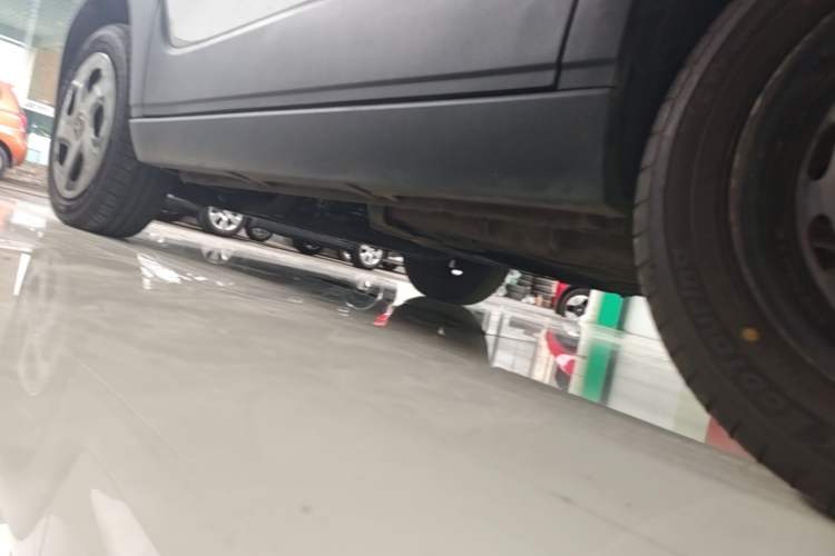 Used Baojun E100 2020 305KM Smart Drive Version Left Side Sill