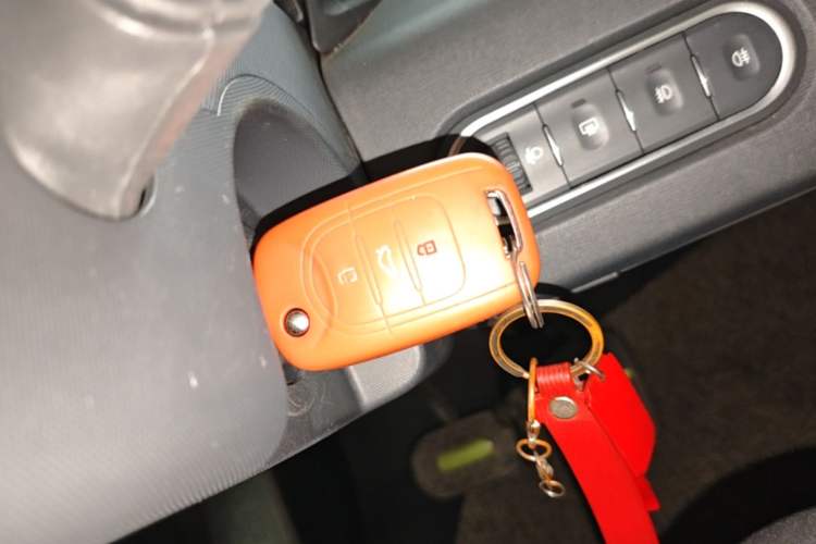 Used Baojun E100 2020 305KM Smart Drive Version Vehicle Key
