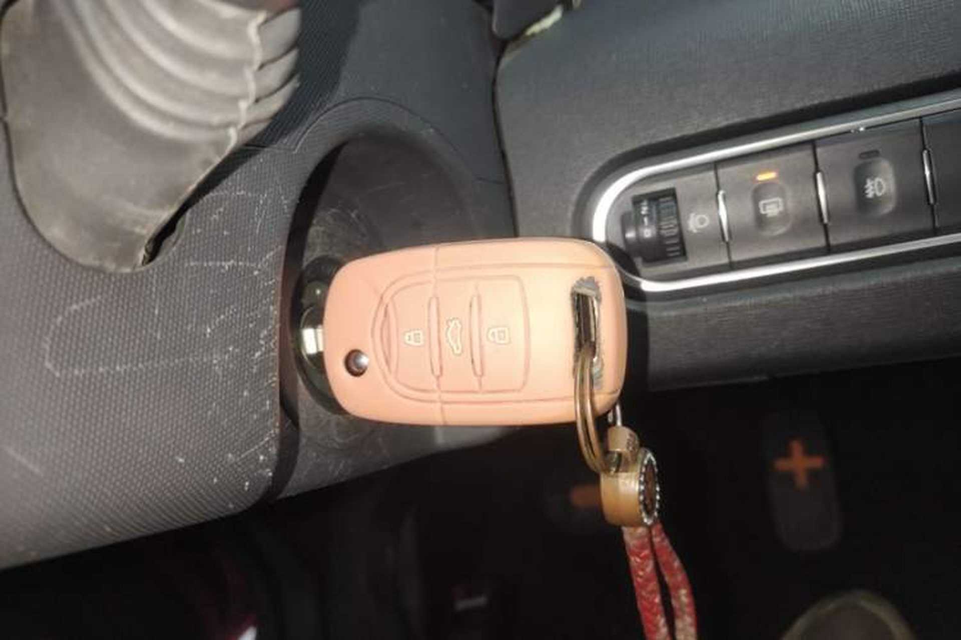 Used Baojun E100 2020 305KM Smart Drive Version Vehicle Key