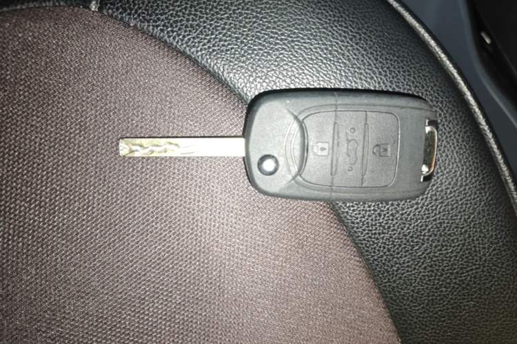 Used Baojun E100 2020 305KM Smart Drive Version Vehicle Key