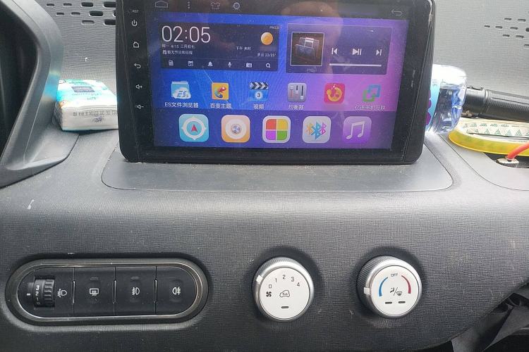 Used Baojun E100 2020 305KM Smart Drive Version Audio And AC Panel