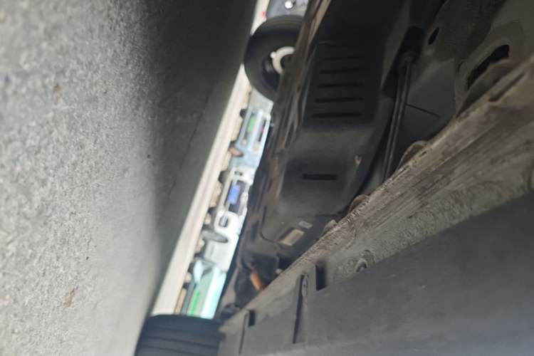 Used Baojun E100 2020 305KM Smart Drive Version Chassis Front Left