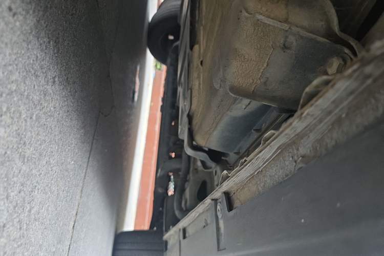 Used Baojun E100 2020 305KM Smart Drive Version Chassis Rear Right