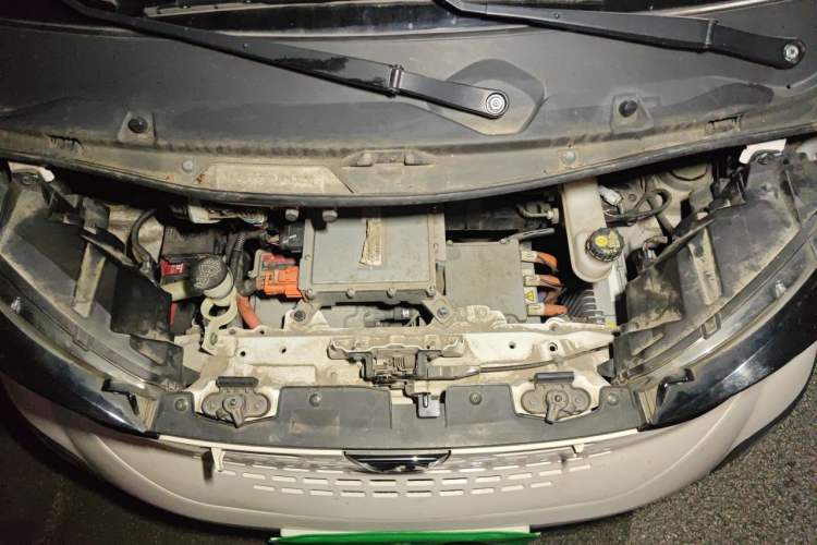 Used Baojun E100 2020 305KM Smart Drive Version Engine Bay