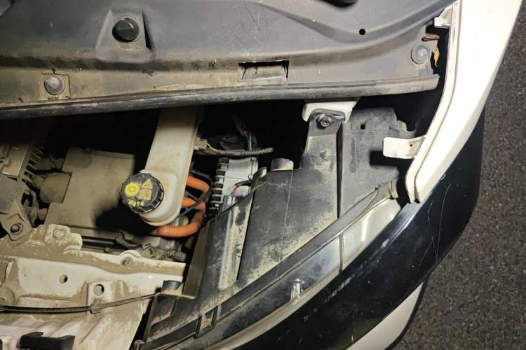 Used Baojun E100 2020 305KM Smart Drive Version Engine Bay Left