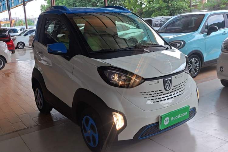 Used Baojun E100 2020 305KM Smart Drive Version Front Right 45 Deg