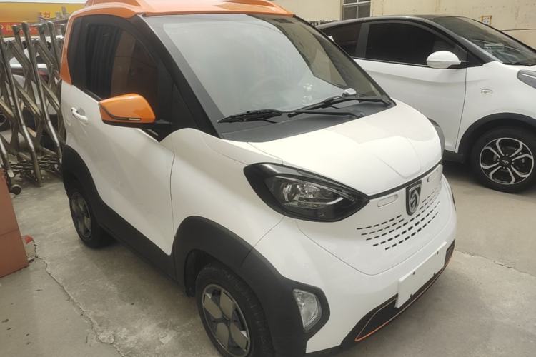Used Baojun E100 2020 305KM Smart Drive Version Front Right 45 Deg