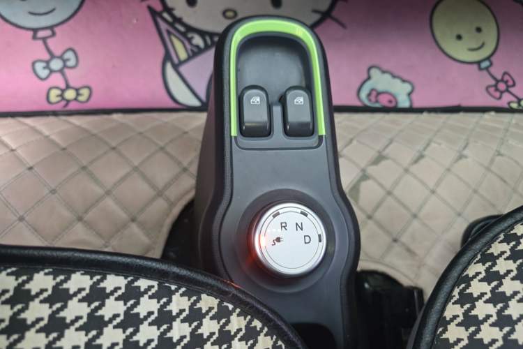 Used Baojun E100 2020 305KM Smart Drive Version Gear Lever