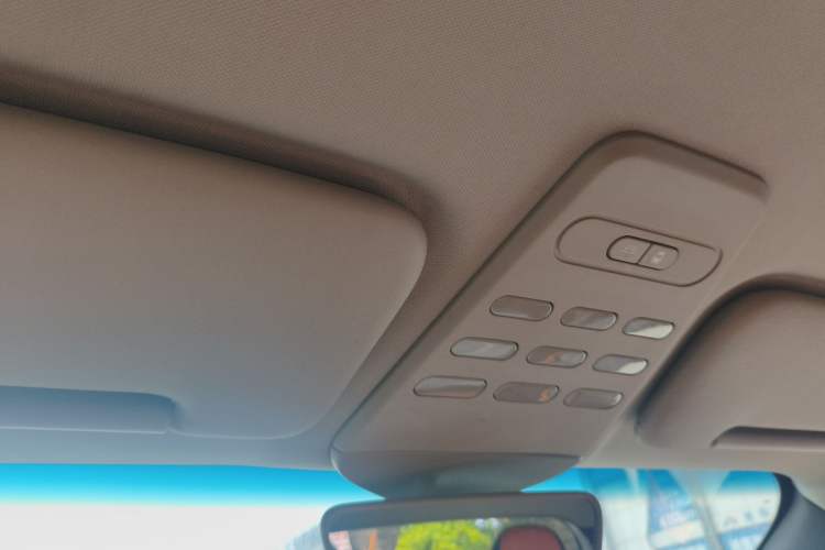 Used Baojun E100 2020 305KM Smart Drive Version Headliner