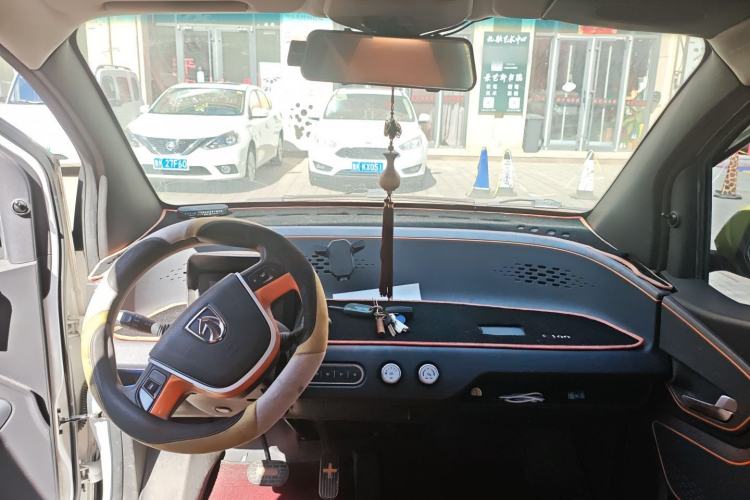 Used Baojun E100 2020 305KM Smart Drive Version Headliner