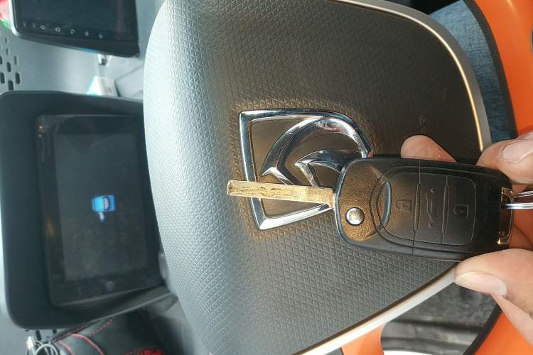 Used Baojun E100 2020 305KM Smart Drive Version Interior 1