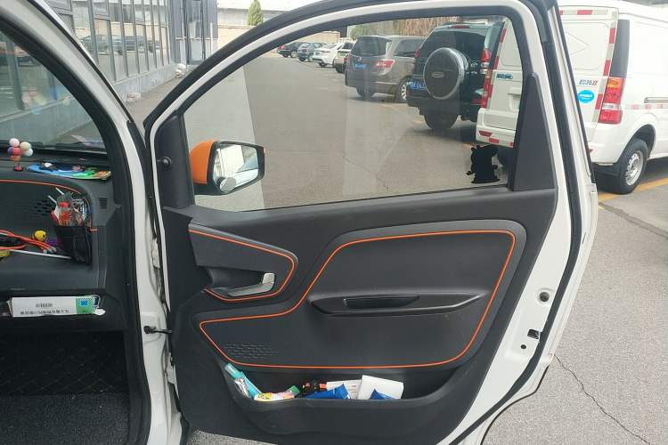 Used Baojun E100 2020 305KM Smart Drive Version Interior 5