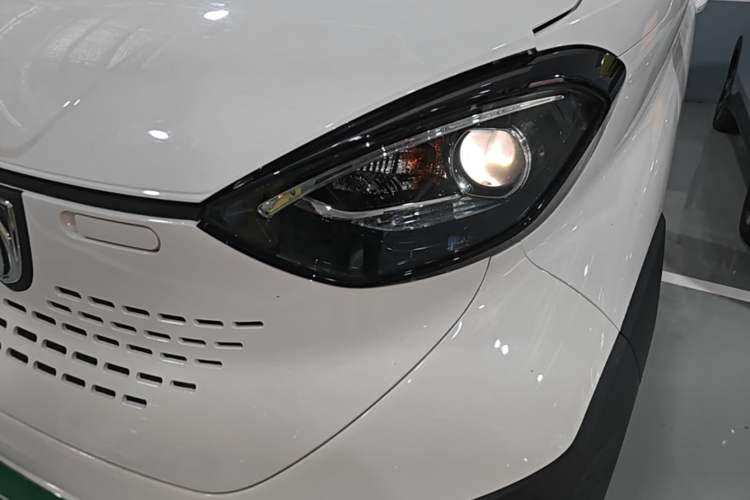 Used Baojun E100 2020 305KM Smart Drive Version Left Front Headlight
