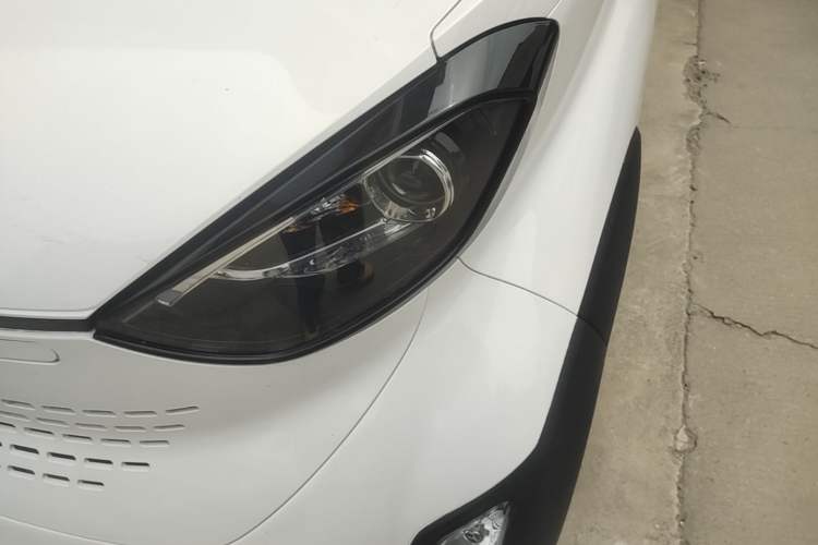 Used Baojun E100 2020 305KM Smart Drive Version Left Front Headlight