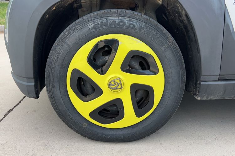 Used Baojun E100 2020 305KM Smart Drive Version Left Front Wheel Hub