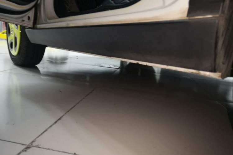Used Baojun E100 2020 305KM Smart Drive Version Left Side Sill