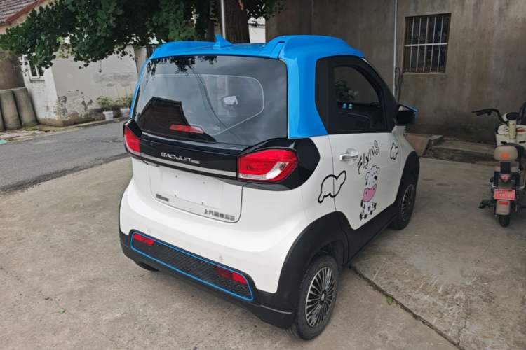 Used Baojun E100 2020 305KM Smart Drive Version Rear Right 45 Deg