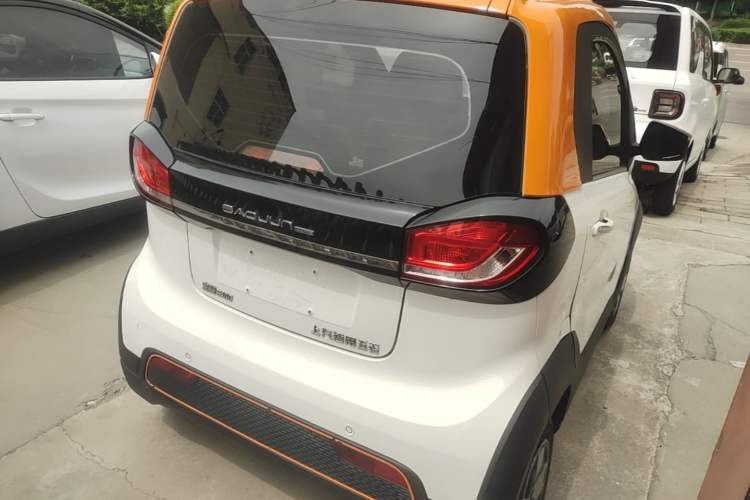Used Baojun E100 2020 305KM Smart Drive Version Rear Right 45 Deg