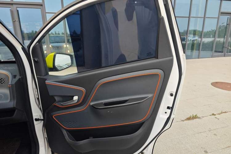 Used Baojun E100 2020 305KM Smart Drive Version Right Rear Door Interior