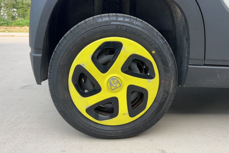 Used Baojun E100 2020 305KM Smart Drive Version Right Rear Wheel Hub