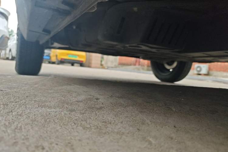 Used Baojun E100 2020 305KM Smart Drive Version Right Side Sill