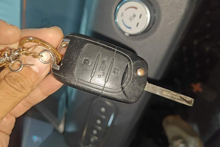 Used Baojun E100 2020 305KM Smart Drive Version Vehicle Key