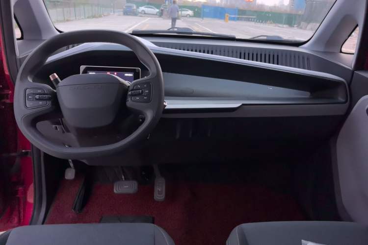 Used Baojun E200 2019 250KM Smart Drive Edition Interior 3