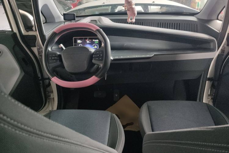 Used Baojun E200 2020 305KM Smart Drive Version Interior 2