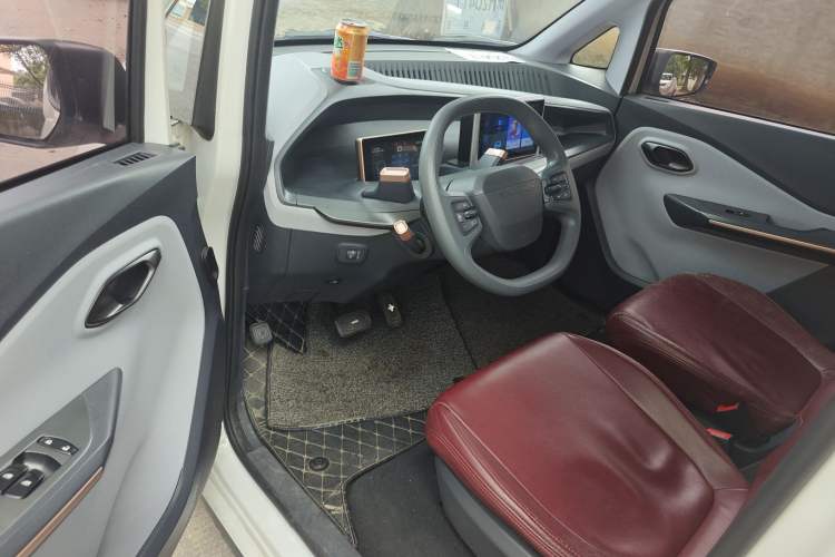 Used Baojun E200 2020 305KM Smart Drive Version Interior 2