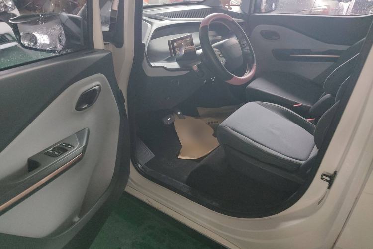 Used Baojun E200 2020 305KM Smart Drive Version Interior 3