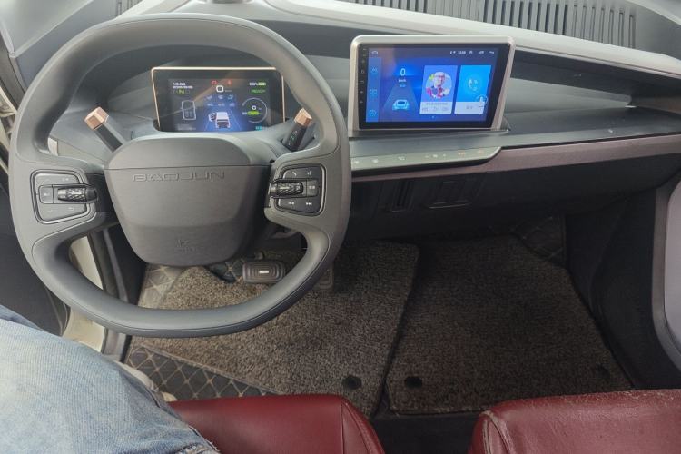 Used Baojun E200 2020 305KM Smart Drive Version Interior 3