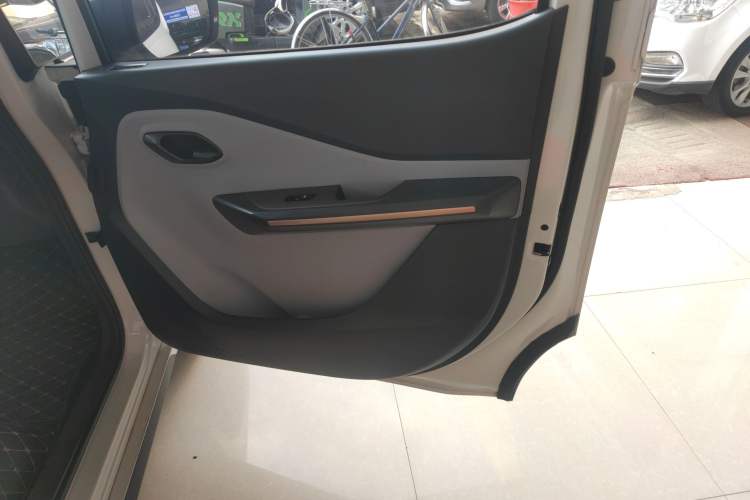 Used Baojun E200 2020 305KM Smart Drive Version Interior 6