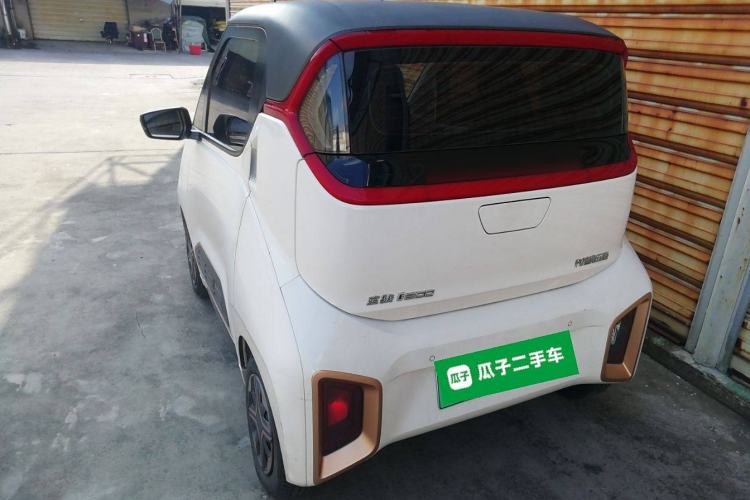 Used Baojun E200 2020 305KM Smart Drive Version Left Side