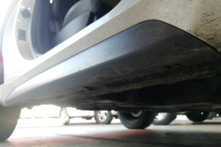 Used Baojun E200 2020 305KM Smart Drive Version Right Side Sill