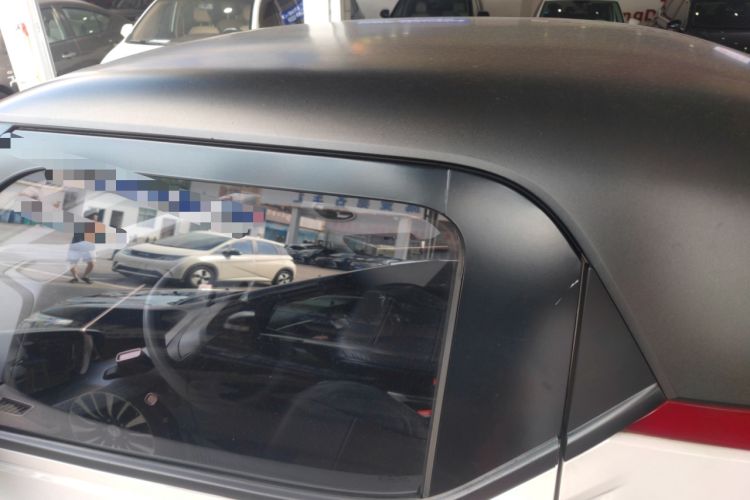 Used Baojun E200 2020 305KM Smart Drive Version Roof