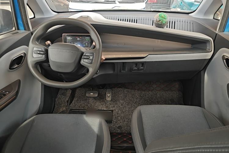Used Baojun E200 2018 Intelligent Driving Edition Center Console
