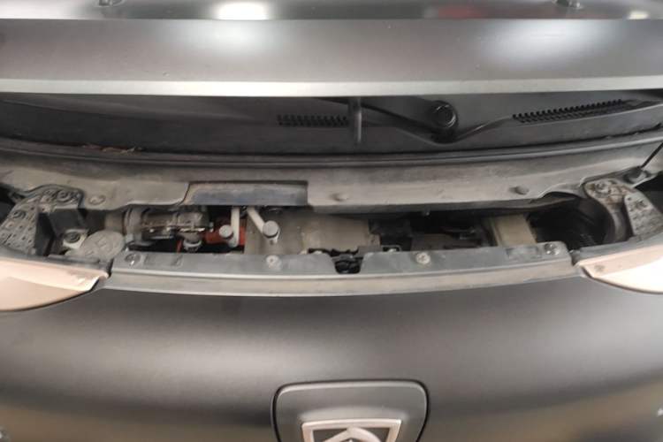Used Baojun E200 2018 Intelligent Driving Edition Engine Bay