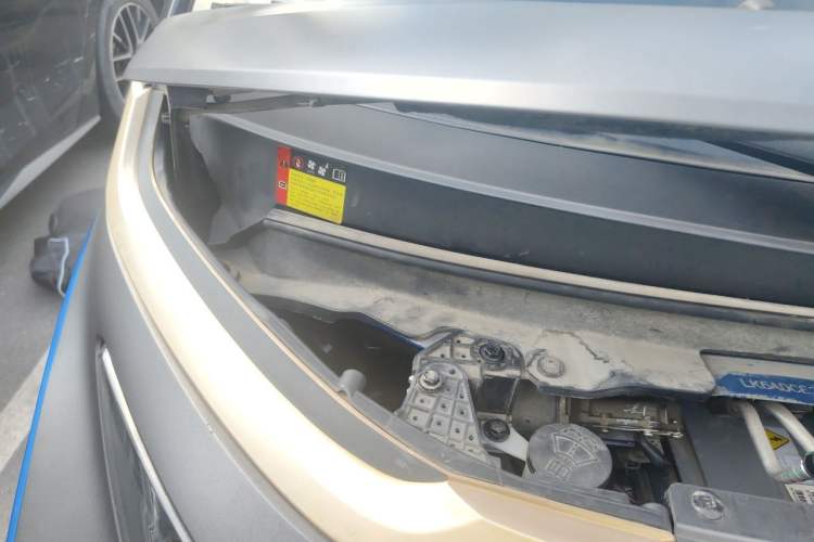 Used Baojun E200 2018 Intelligent Driving Edition Engine Bay Right