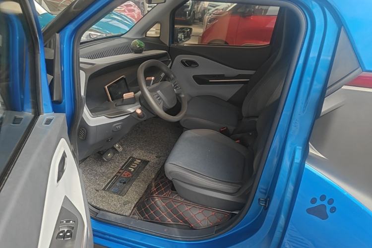 Used Baojun E200 2018 Intelligent Driving Edition Left Rear Seat