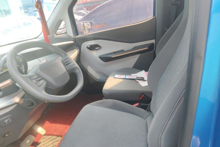 Used Baojun E200 2018 Intelligent Driving Edition Left Rear Seat