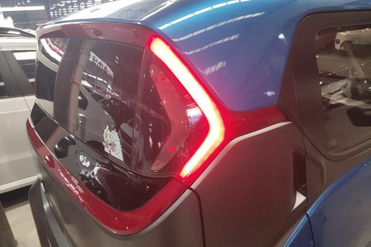 Used Baojun E200 2018 Intelligent Driving Edition Right Rear Taillight