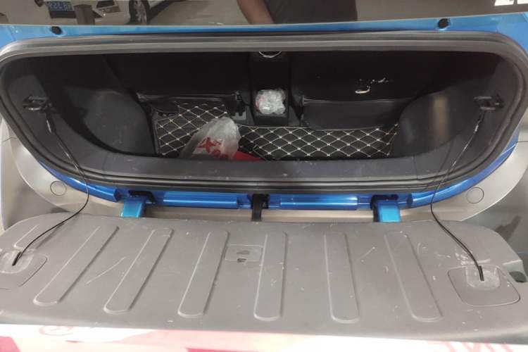 Used Baojun E200 2018 Intelligent Driving Edition Trunk