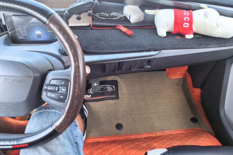 Used Baojun E200 2018 Intelligent Driving Edition Audio And AC Panel
