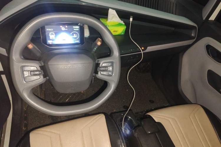 Used Baojun E200 2018 Intelligent Driving Edition Center Console